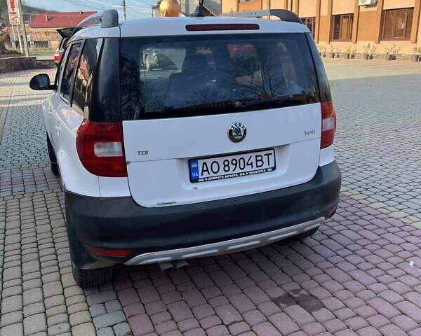 Белый Шкода Ети, объемом двигателя 1.97 л и пробегом 400 тыс. км за 5999 $, фото 2 на Automoto.ua