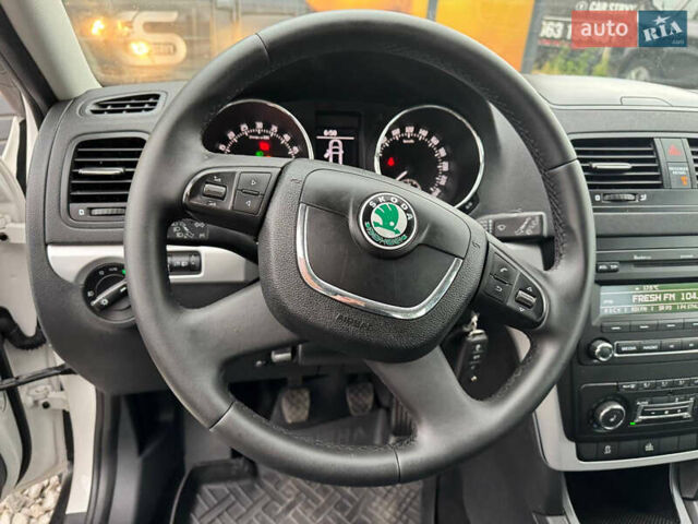 Белый Шкода Ети, объемом двигателя 2 л и пробегом 186 тыс. км за 10900 $, фото 52 на Automoto.ua