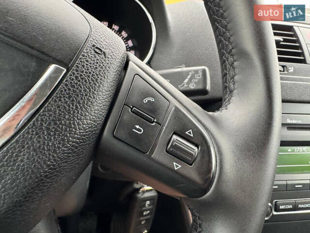 Белый Шкода Ети, объемом двигателя 2 л и пробегом 186 тыс. км за 10900 $, фото 57 на Automoto.ua