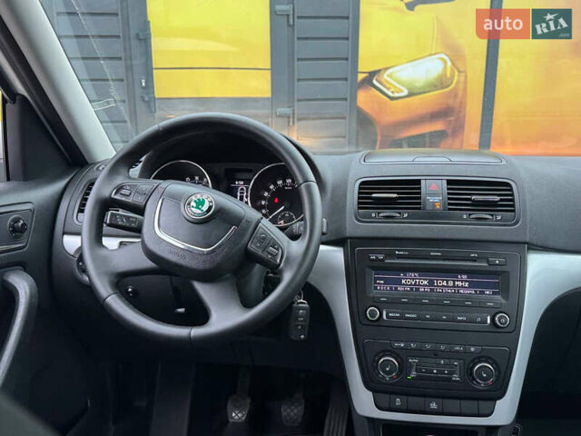 Белый Шкода Ети, объемом двигателя 2 л и пробегом 186 тыс. км за 10900 $, фото 4 на Automoto.ua