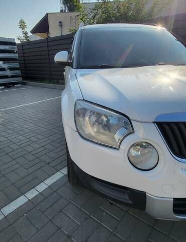 Белый Шкода Ети, объемом двигателя 2 л и пробегом 250 тыс. км за 12000 $, фото 1 на Automoto.ua