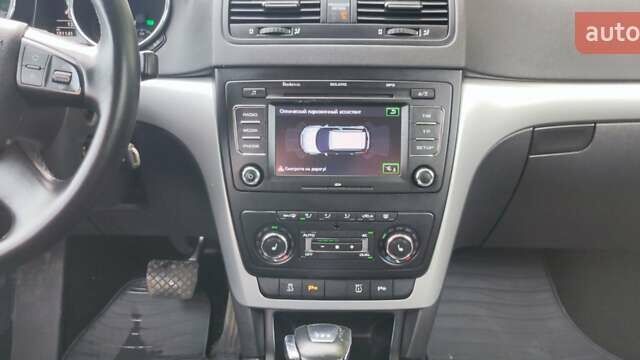 Білий Шкода Єті, об'ємом двигуна 1.2 л та пробігом 181 тис. км за 7700 $, фото 37 на Automoto.ua