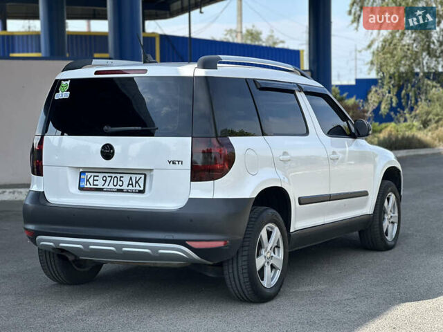 Білий Шкода Єті, об'ємом двигуна 1.2 л та пробігом 202 тис. км за 7500 $, фото 7 на Automoto.ua