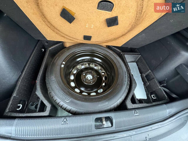 Белый Шкода Ети, объемом двигателя 2 л и пробегом 186 тыс. км за 10900 $, фото 45 на Automoto.ua