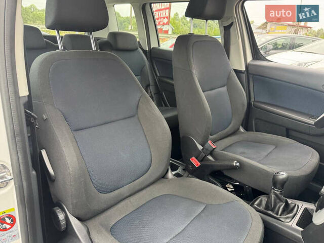 Белый Шкода Ети, объемом двигателя 2 л и пробегом 186 тыс. км за 10900 $, фото 32 на Automoto.ua