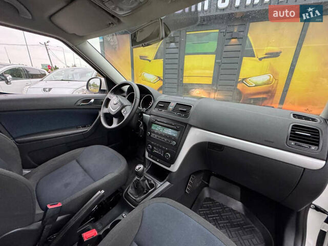 Белый Шкода Ети, объемом двигателя 2 л и пробегом 186 тыс. км за 10900 $, фото 33 на Automoto.ua