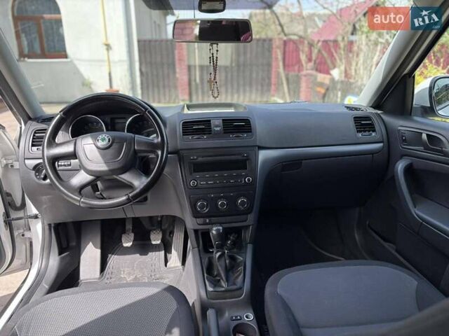 Белый Шкода Ети, объемом двигателя 1.97 л и пробегом 280 тыс. км за 8499 $, фото 3 на Automoto.ua