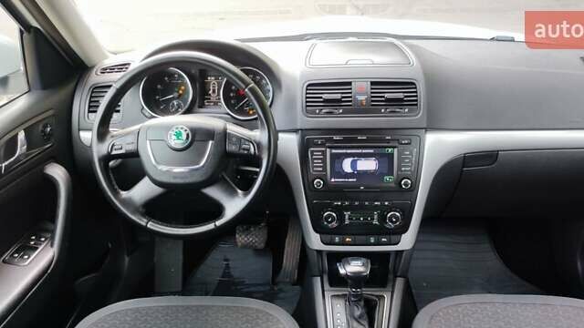 Білий Шкода Єті, об'ємом двигуна 1.2 л та пробігом 181 тис. км за 7700 $, фото 46 на Automoto.ua