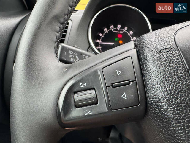 Белый Шкода Ети, объемом двигателя 2 л и пробегом 186 тыс. км за 10900 $, фото 58 на Automoto.ua