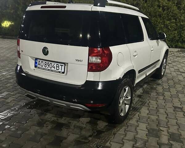 Белый Шкода Ети, объемом двигателя 1.97 л и пробегом 400 тыс. км за 6500 $, фото 5 на Automoto.ua