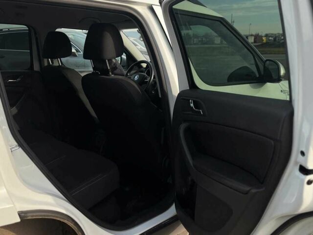 Белый Шкода Ети, объемом двигателя 2 л и пробегом 242 тыс. км за 12900 $, фото 21 на Automoto.ua