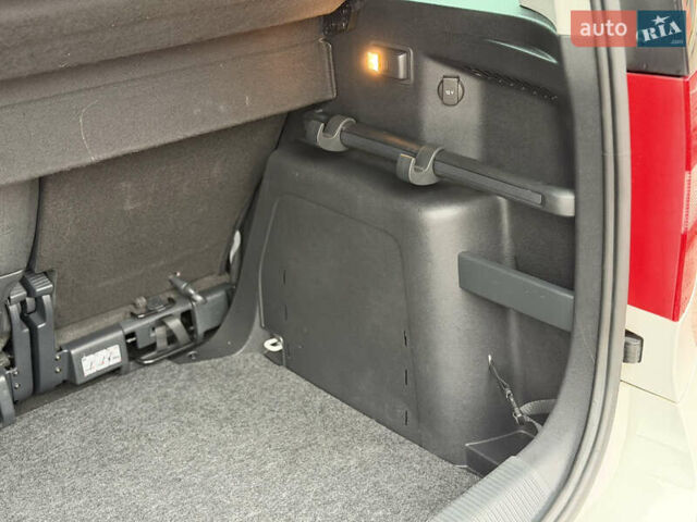 Білий Шкода Єті, об'ємом двигуна 2 л та пробігом 211 тис. км за 14800 $, фото 46 на Automoto.ua