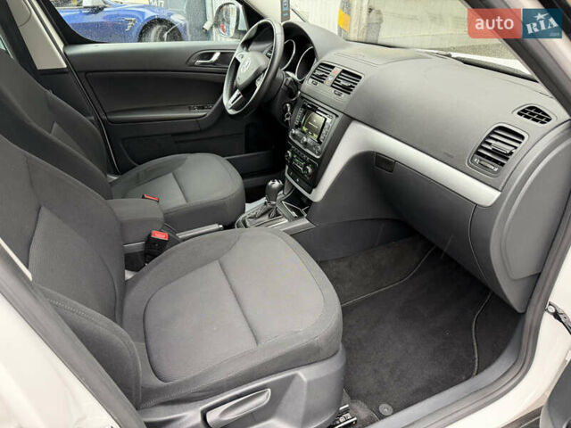 Белый Шкода Ети, объемом двигателя 2 л и пробегом 211 тыс. км за 14800 $, фото 51 на Automoto.ua