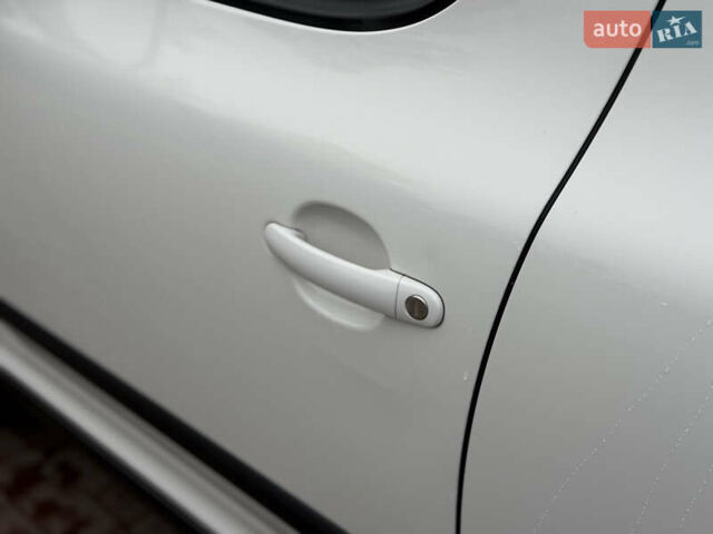 Білий Шкода Єті, об'ємом двигуна 2 л та пробігом 211 тис. км за 14800 $, фото 18 на Automoto.ua