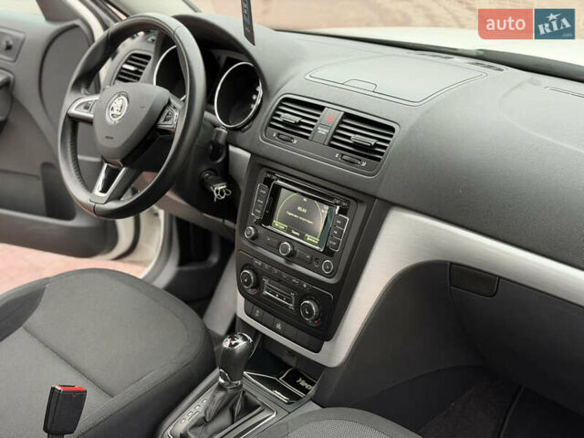 Білий Шкода Єті, об'ємом двигуна 2 л та пробігом 211 тис. км за 14800 $, фото 30 на Automoto.ua