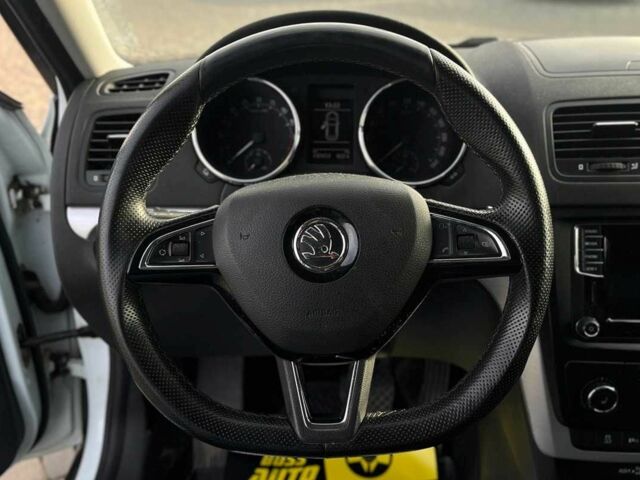 Белый Шкода Ети, объемом двигателя 2 л и пробегом 242 тыс. км за 12900 $, фото 10 на Automoto.ua