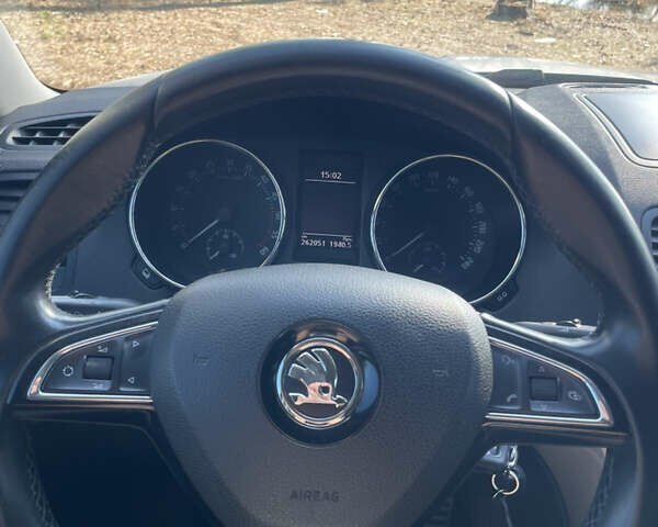 Белый Шкода Ети, объемом двигателя 2 л и пробегом 277 тыс. км за 13700 $, фото 26 на Automoto.ua