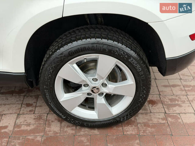 Білий Шкода Єті, об'ємом двигуна 2 л та пробігом 211 тис. км за 14800 $, фото 17 на Automoto.ua