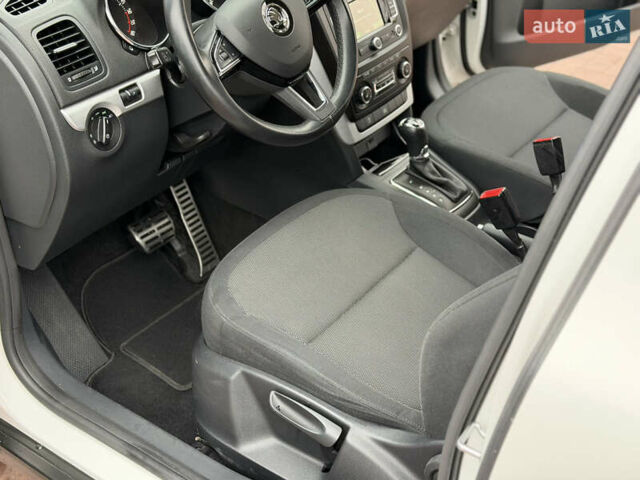 Білий Шкода Єті, об'ємом двигуна 2 л та пробігом 211 тис. км за 14800 $, фото 25 на Automoto.ua