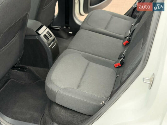 Білий Шкода Єті, об'ємом двигуна 2 л та пробігом 211 тис. км за 14800 $, фото 39 на Automoto.ua
