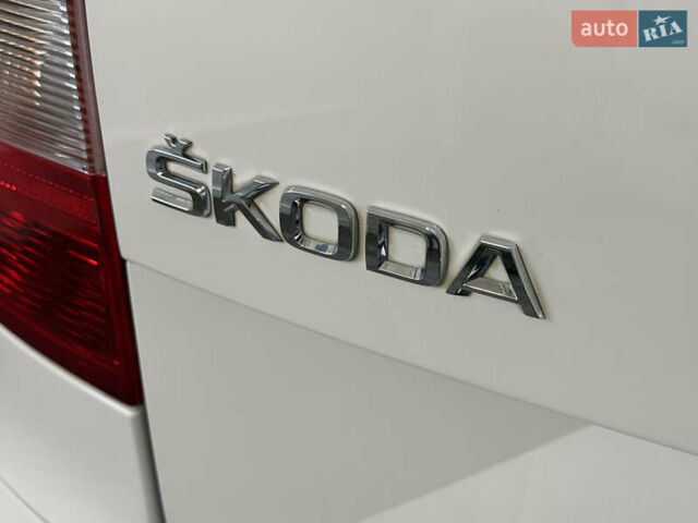 Белый Шкода Ети, объемом двигателя 2 л и пробегом 211 тыс. км за 14800 $, фото 38 на Automoto.ua