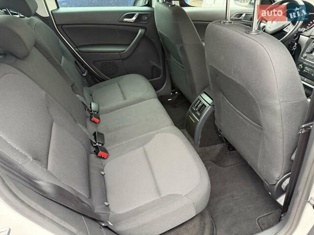 Белый Шкода Ети, объемом двигателя 2 л и пробегом 211 тыс. км за 14800 $, фото 52 на Automoto.ua