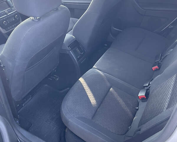 Белый Шкода Ети, объемом двигателя 2 л и пробегом 277 тыс. км за 13700 $, фото 14 на Automoto.ua