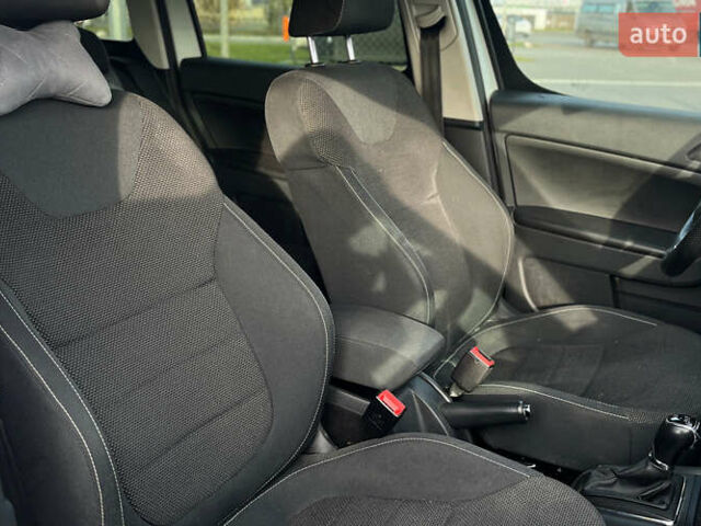 Белый Шкода Ети, объемом двигателя 1.97 л и пробегом 242 тыс. км за 12900 $, фото 11 на Automoto.ua