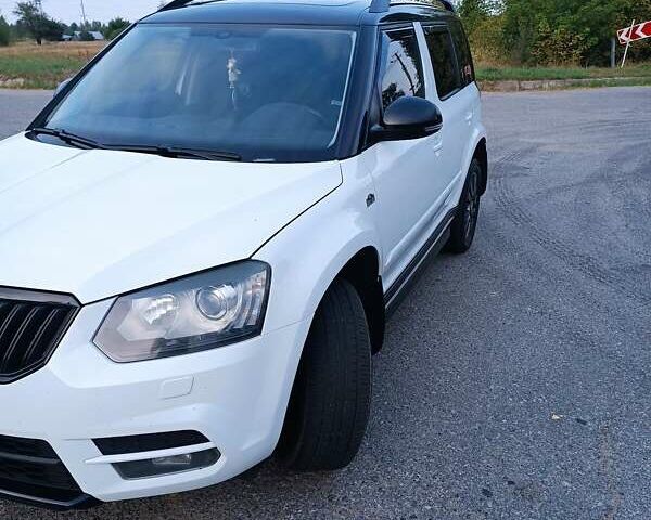 Білий Шкода Єті, об'ємом двигуна 2 л та пробігом 269 тис. км за 14400 $, фото 50 на Automoto.ua