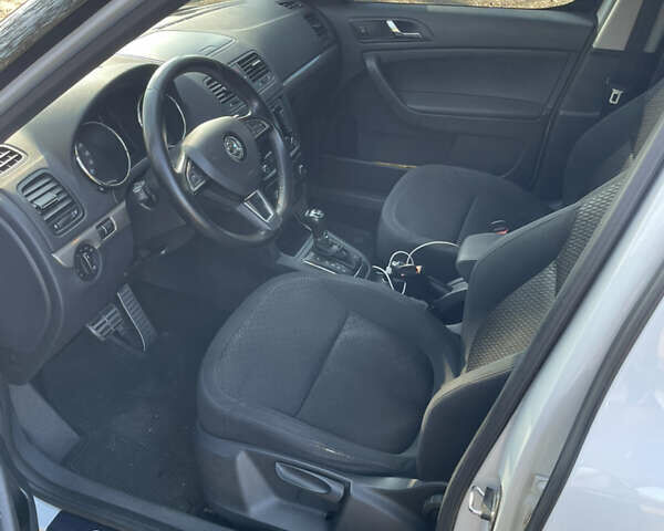 Белый Шкода Ети, объемом двигателя 2 л и пробегом 277 тыс. км за 13700 $, фото 8 на Automoto.ua