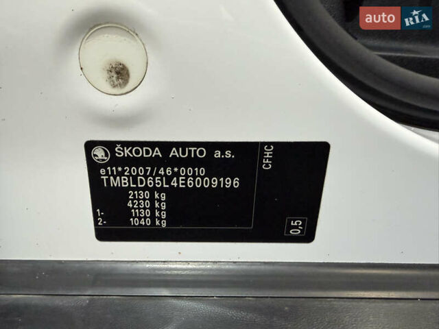 Белый Шкода Ети, объемом двигателя 2 л и пробегом 211 тыс. км за 14800 $, фото 19 на Automoto.ua