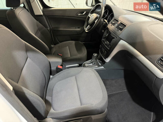 Белый Шкода Ети, объемом двигателя 2 л и пробегом 211 тыс. км за 14800 $, фото 16 на Automoto.ua