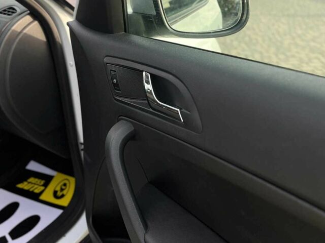 Белый Шкода Ети, объемом двигателя 2 л и пробегом 242 тыс. км за 12900 $, фото 20 на Automoto.ua