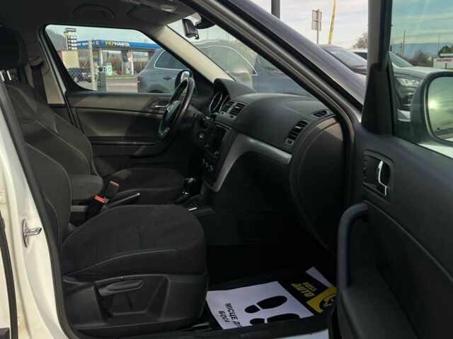 Белый Шкода Ети, объемом двигателя 2 л и пробегом 242 тыс. км за 12900 $, фото 19 на Automoto.ua