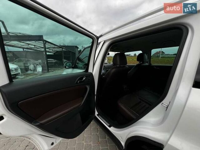 Белый Шкода Ети, объемом двигателя 2 л и пробегом 270 тыс. км за 12700 $, фото 18 на Automoto.ua