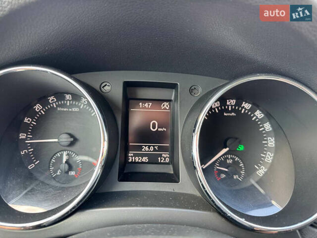 Белый Шкода Ети, объемом двигателя 2 л и пробегом 319 тыс. км за 14999 $, фото 53 на Automoto.ua