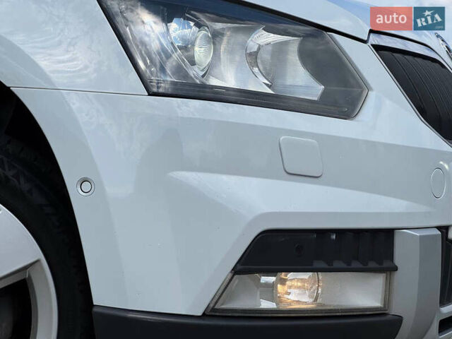 Шкода Ети 2016 в Стрые на Automoto.ua Белый Шкода Ети, объемом двигателя 2 л и пробегом 319 тыс. км за 14500 $, фото 17 на Automoto.ua