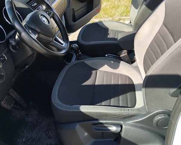 Белый Шкода Ети, объемом двигателя 1.97 л и пробегом 305 тыс. км за 12500 $, фото 35 на Automoto.ua