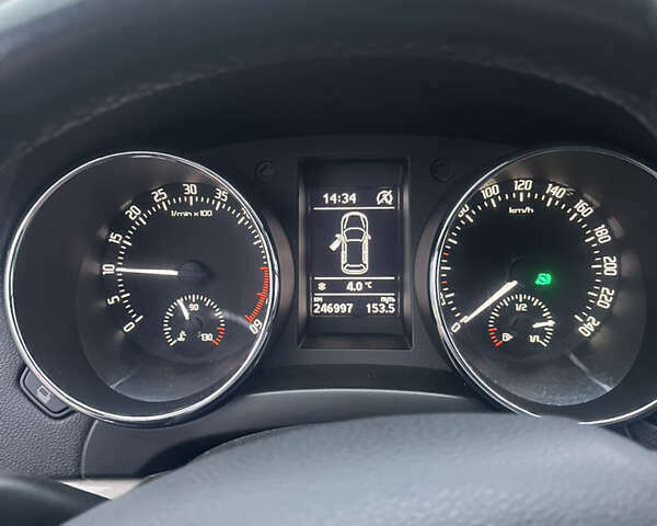 Белый Шкода Ети, объемом двигателя 1.97 л и пробегом 247 тыс. км за 15000 $, фото 12 на Automoto.ua