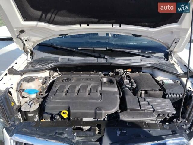 Белый Шкода Ети, объемом двигателя 1.97 л и пробегом 305 тыс. км за 12500 $, фото 23 на Automoto.ua