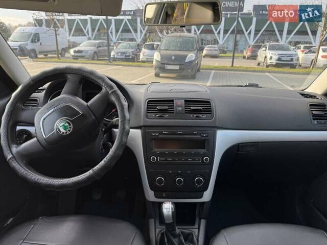 Бежевый Шкода Ети, объемом двигателя 1.8 л и пробегом 136 тыс. км за 6000 $, фото 8 на Automoto.ua