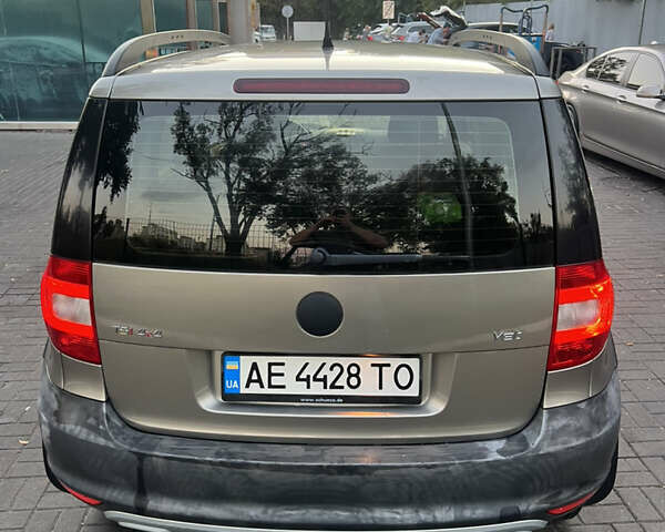 Бежевий Шкода Єті, об'ємом двигуна 1.8 л та пробігом 285 тис. км за 6500 $, фото 2 на Automoto.ua