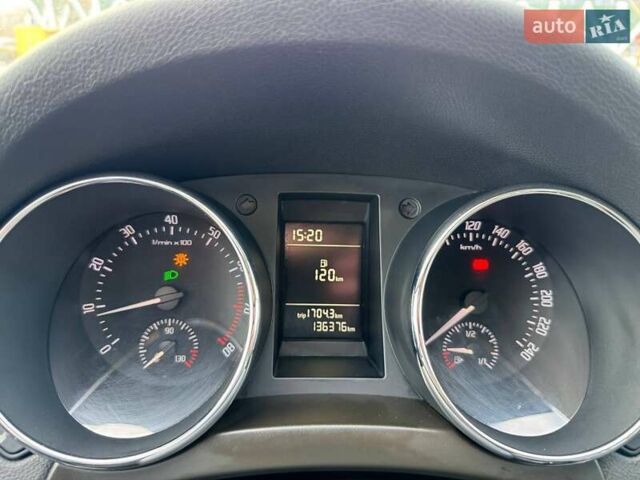 Бежевый Шкода Ети, объемом двигателя 1.8 л и пробегом 136 тыс. км за 6000 $, фото 1 на Automoto.ua