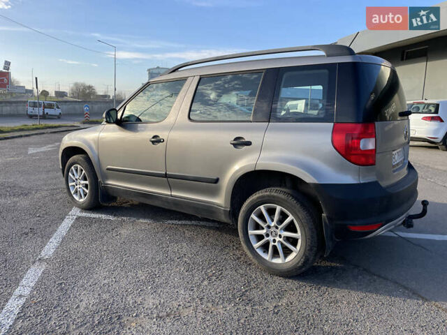 Бежевий Шкода Єті, об'ємом двигуна 1.2 л та пробігом 136 тис. км за 6999 $, фото 3 на Automoto.ua