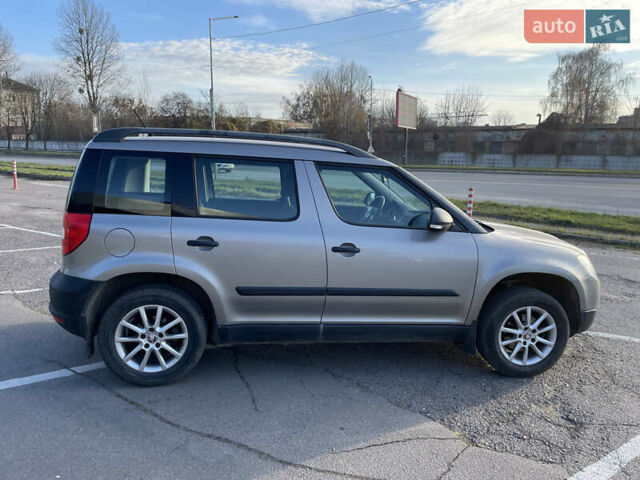 Бежевий Шкода Єті, об'ємом двигуна 1.2 л та пробігом 136 тис. км за 6999 $, фото 7 на Automoto.ua