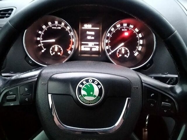 Бежевый Шкода Ети, объемом двигателя 1.6 л и пробегом 240 тыс. км за 7600 $, фото 1 на Automoto.ua