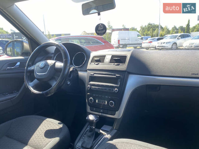 Бежевый Шкода Ети, объемом двигателя 1.8 л и пробегом 159 тыс. км за 8800 $, фото 19 на Automoto.ua