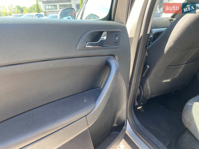 Бежевый Шкода Ети, объемом двигателя 1.8 л и пробегом 159 тыс. км за 8800 $, фото 15 на Automoto.ua