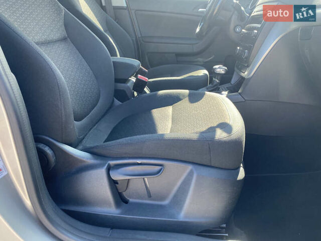 Бежевый Шкода Ети, объемом двигателя 1.8 л и пробегом 159 тыс. км за 8800 $, фото 18 на Automoto.ua