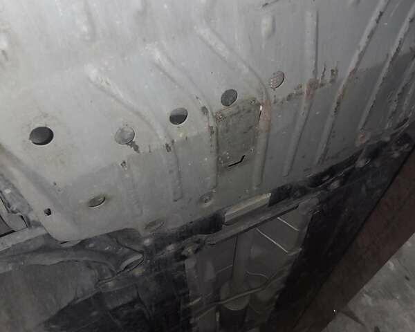 Бежевий Шкода Єті, об'ємом двигуна 1.2 л та пробігом 197 тис. км за 6500 $, фото 19 на Automoto.ua